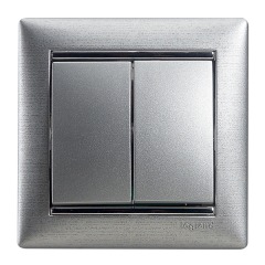 Выключатель двухклавишный в рамку алюминий Legrand Valena (770105)